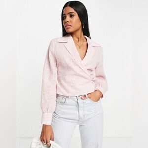 Pink gingham collared long sleeve wrap top. Cottagecore vibes. Size 4